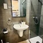 Appartement 2 *